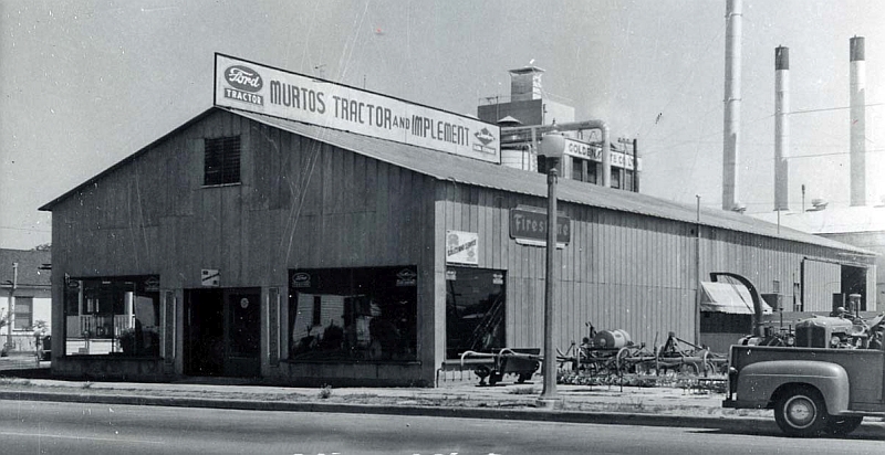 Murtos Tractor and Implement at 830 I Street, Los Banos, 1958